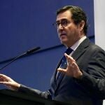 Economía.- Garamendi (CEOE) niega haber pedido a Díaz otra reunión para el SMI y haber sido convocado para el subsidio