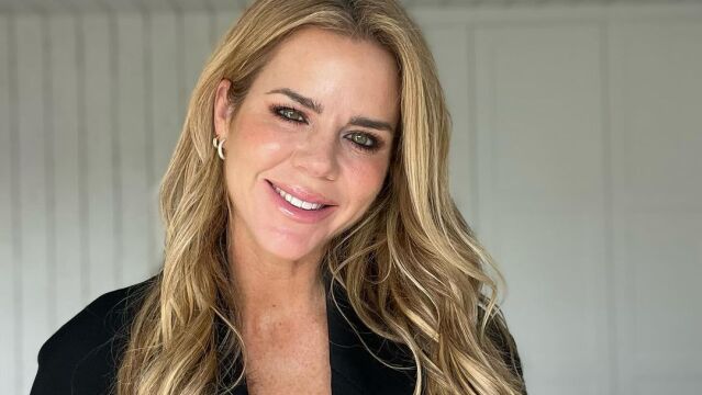 Amelia Bono con estilismo para días fríos.