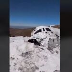 Captura del vídeo de TikTok del avión estrellado en Sierra Nevada