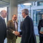 Rueda, hoy, en un encuentro con los rectores de las tres universidades gallegas. 