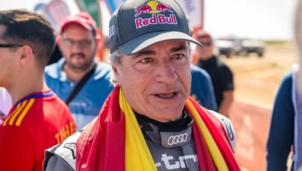 Carlos Sainz, ya coronado como campeón del Dakar