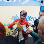 Felipe Orts atiende a los medios en Benidorm
