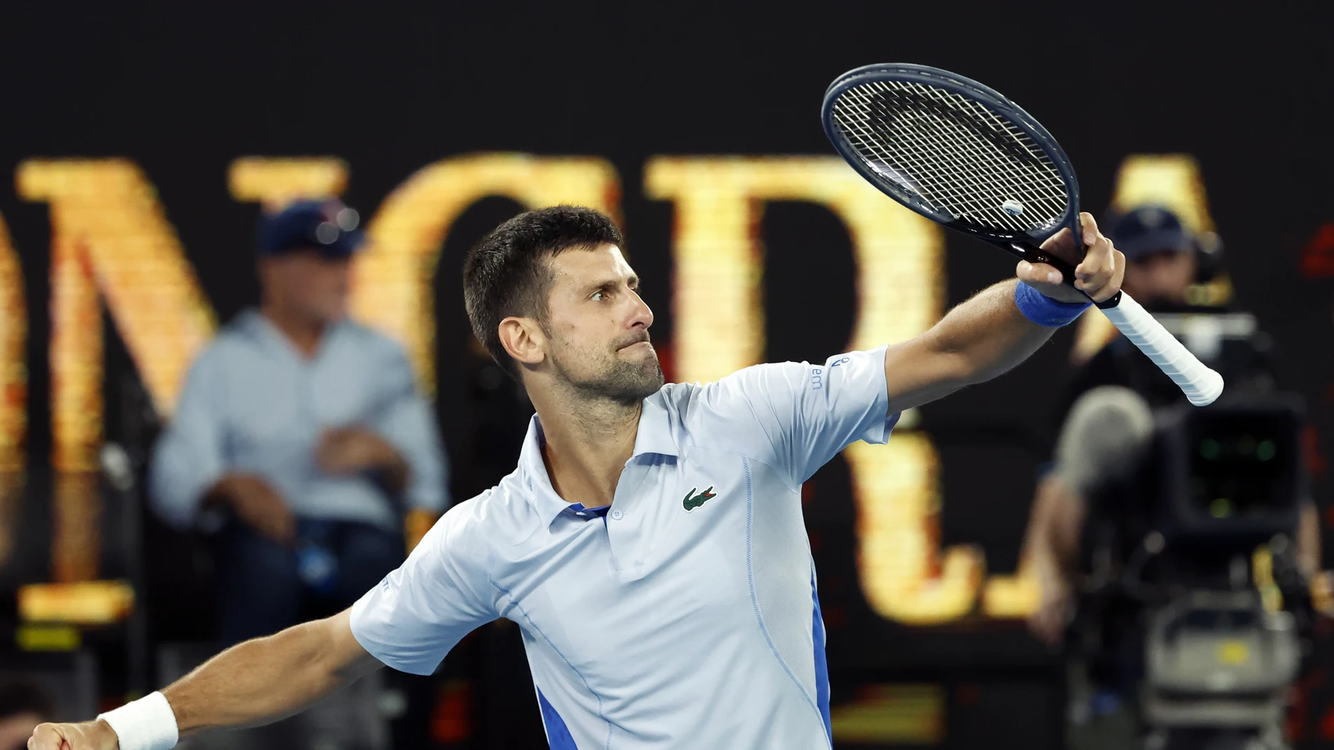 Djokovic celebra su victoria ante Mannarino