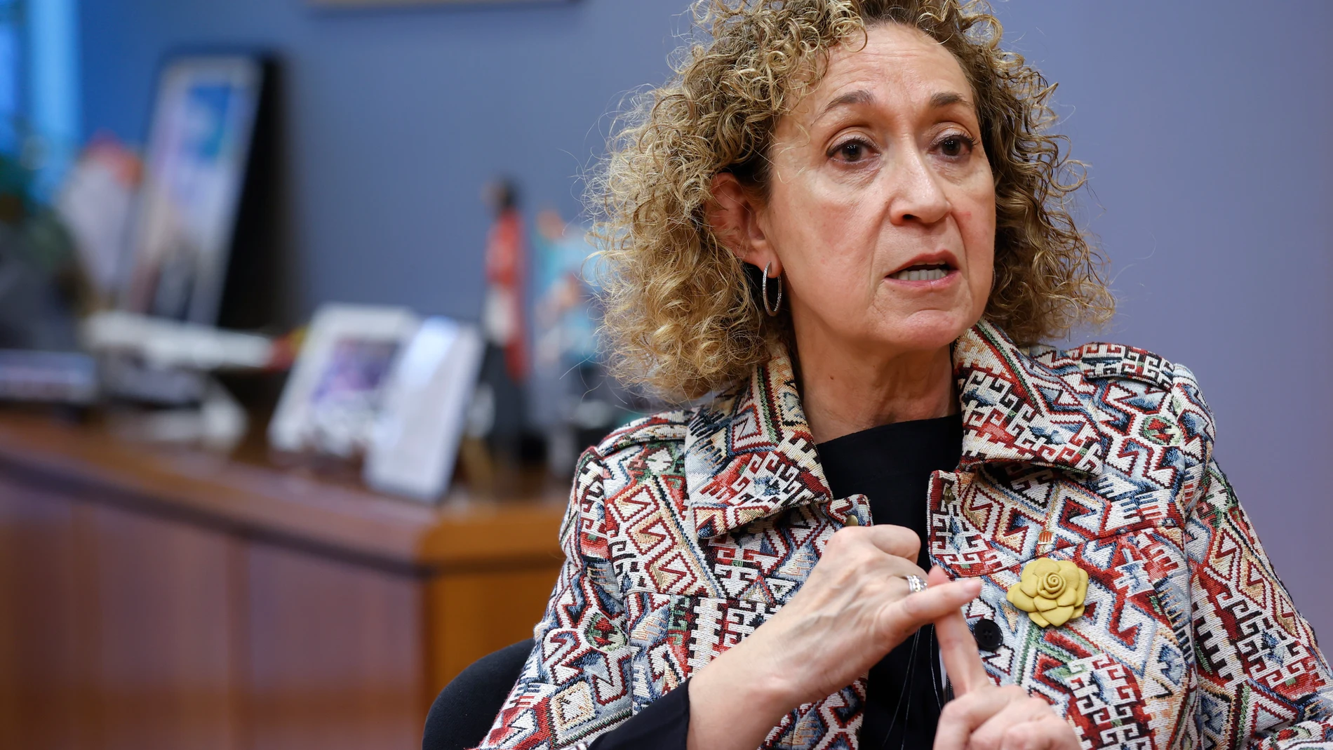 GRAFCAT8368 BARCELONA 21/01/2024.- La consellera de Territorio, Ester Capella explica en una entrevista con EFE cuáles son los planes del Govern para este 2024 en relación con el traspaso de Rodalies. EFE/Toni Albir
