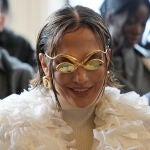 Jennifer Lopez en el desfile de Schiaparelli.