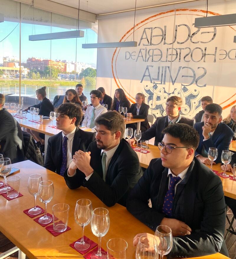 La formación ha sido, desde los orígenes del Grupo Lezama, su herramienta principal