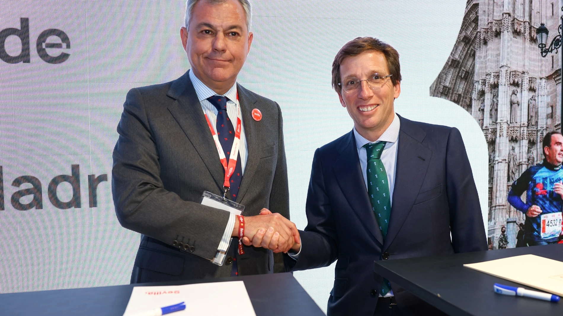 Los alcaldes de Sevilla y Madrid, en Fitur
