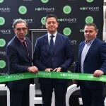 El CEO de Northgate, Jorge Alarcón, junto al gerente regional de la zona norte Manel Regueiro y el delegado de la nueva sede en León, Roberto Bernaldo de Quirós