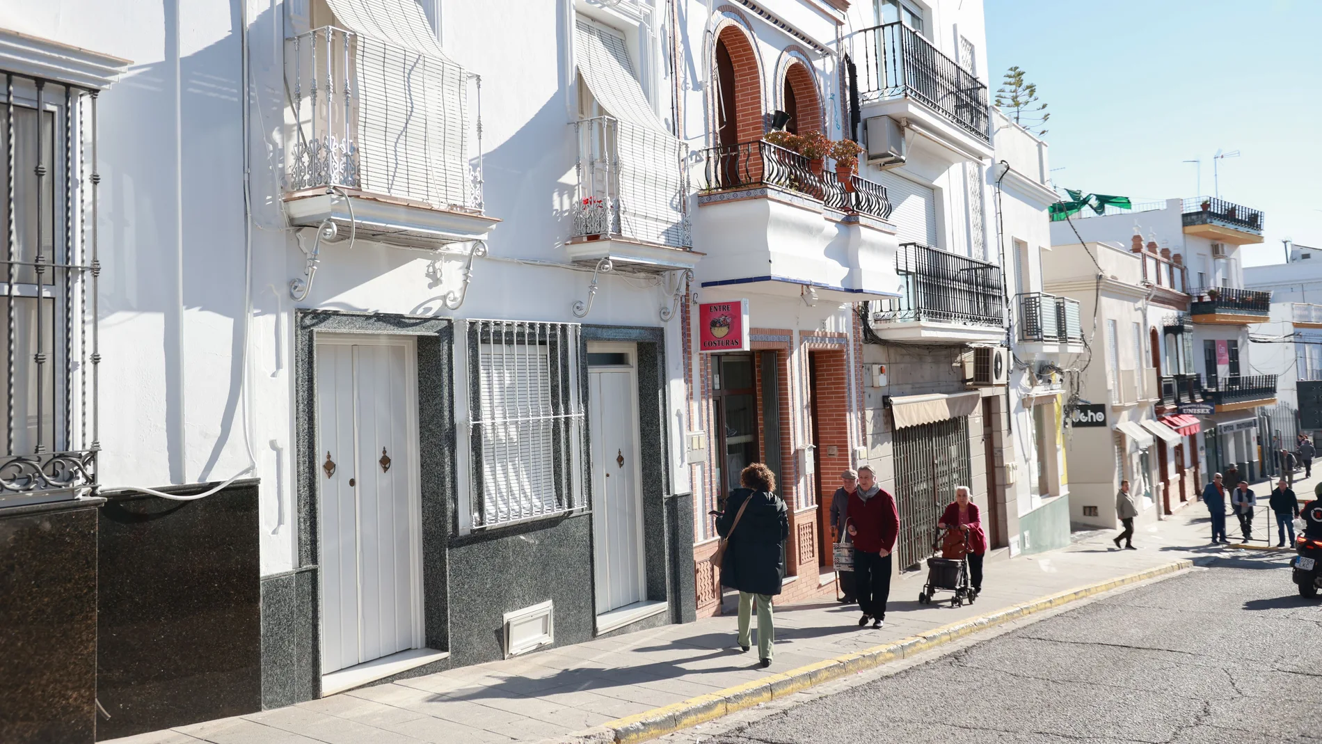 Domicilio donde fue detenido un menor sirio de 17 años en una operación contra el yihadismo en Montellano