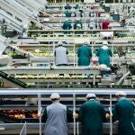 Trabajadores en una fábrica