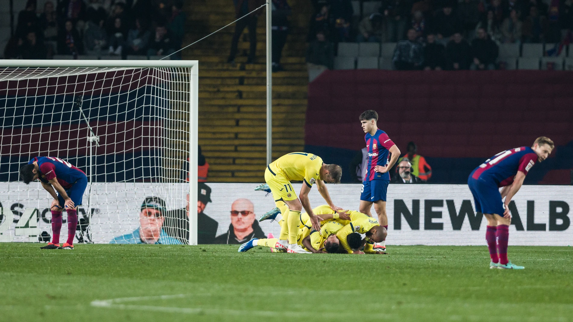 Etienne Capoue of Villarreal CF celebrates a goal during the Spanish league, La Liga EA Sports, football match played between FC Barcelona and Villarreal CF at Estadio Olimpico de Montjuic on January 27, 2024 in Barcelona, Spain. AFP7 27/01/2024 ONLY FOR USE IN SPAIN