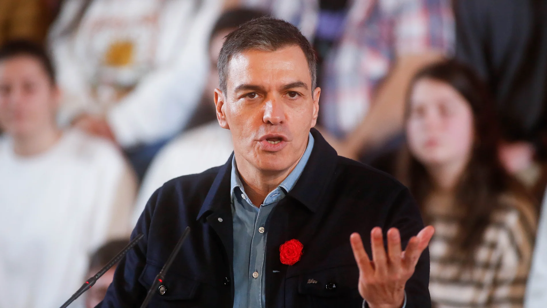 El secretario general del PSOE y presidente del Gobierno, Pedro Sánchez, interviene durante un mitin del PSOE, en el Auditorio Facultade de Veterinaria, a 27 de enero de 2024, en Lugo, Galicia (España). Pedro Sánchez ha visitado hoy Lugo para arropar al candidato socialista a la Presidencia de la Xunta, José Ramón Gómez Besteiro. Es la tercera ocasión en la que el presidente del Gobierno visita la comunidad en menos de una semana. 27 ENERO 2024;MITIN;ELECCIONES;18F;AUTONÓMICAS;CANDIDATO Car...