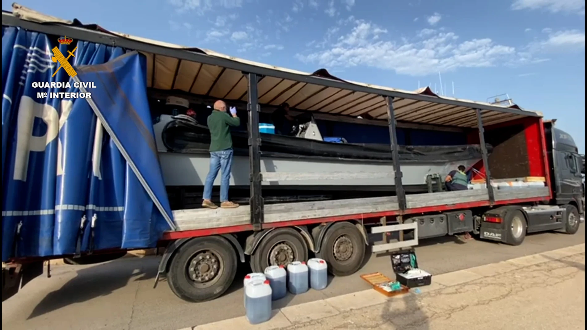 La ruta del hachís se muda a Tarragona: intervención de una narcolancha