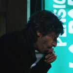 En "La parra", Alberto Gracia detiene Ferrol en el tiempo para contar una historia de fantasmas e identidades perdidas