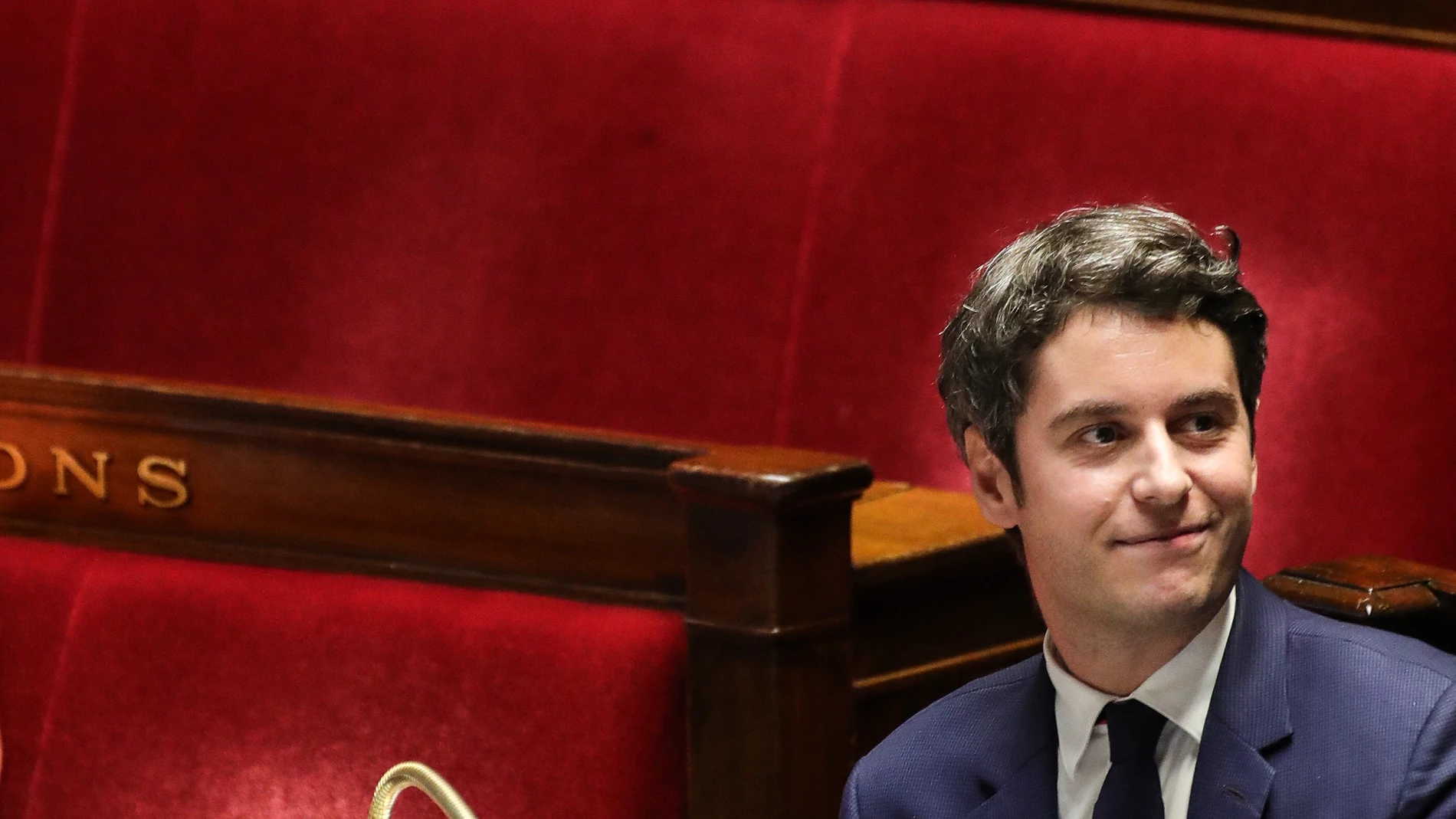 Paris (France), 30/01/2024.- French Prime Minister Gabriel Attal reacts at the applauses after his general policy speech with the main guidelines of his government, at the National Assembly in Paris, France, 30 January 2024. Prime Minister Attal addresses his 14 ministers and the 577 deputies of the National Assembly on education, security, purchasing power, health, labor and the current agricultural crisis. (Francia) EFE/EPA/TERESA SUAREZ