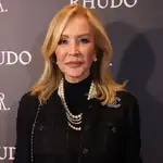 Carmen Lomana vuelve a derrochar estilo.