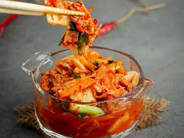 Kimchi, alimento fermentado con muchos beneficios kimchi coreano adelgazar plato caida pelo