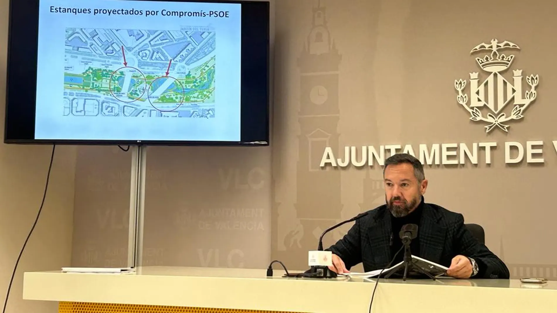 Badenas dice que los estanques del Jardín del Turia los propuso la Policía Local y anuncia la construcción de uno
