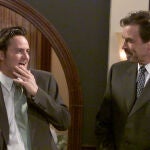 Tom Selleck y Matthew Perry en 'Friends'