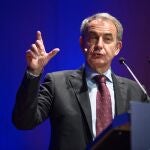 El expresidente del Gobierno José Luís Rodríguez Zapatero en una conferencia organizada por La Vanguardia
