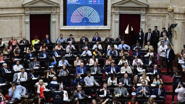 La 'ley ómnibus', impulsada por Milei, es aprobada en general en el Congreso de Argentina