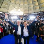 Feijóo, junto a Rueda, en la plaza de toros de Pontevedra