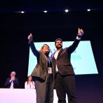 Fernando López Miras arropando a Noelia Arroyo, presidenta del PP de Cartagena