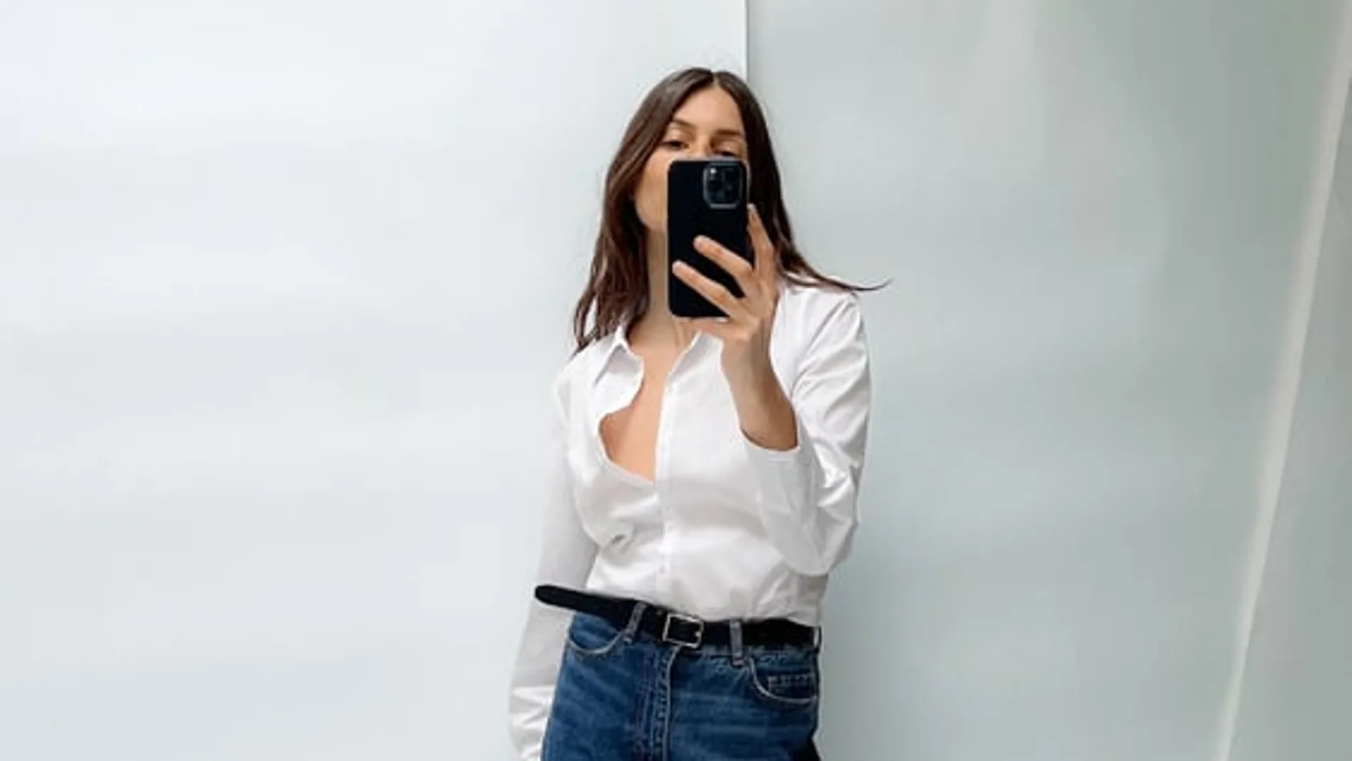 Estas son las 10 camisas blancas de Zara, Sfera y Mango para looks pijos.