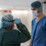 Personal sanitario en un hospital