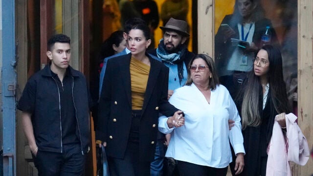 Lucía Alves, junto a Joana Sanz