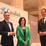 César Martínez del equipo de estrategia de inversión, la directora del centro de Banca Privada de Burgos, Marta Martín, y el director comercial de Banca Privada en Castilla y León, Eduardo Toral