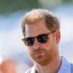 El Príncipe Harry regresa a California tras su viaje exprés a Londres para estar solo 45 minutos con su padre. El motivo