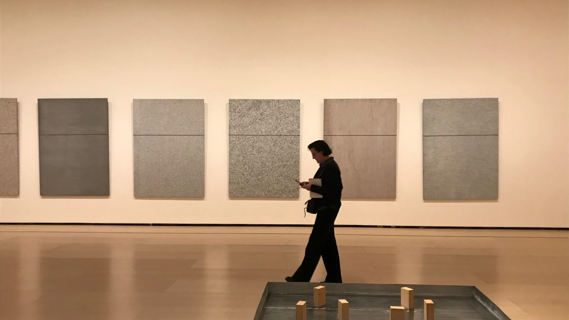 El Guggenheim recoge algunas de las grandes obras de Giovanni Anselmo, representante del Arte Povera
