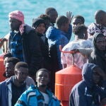 Rescatan a 45 inmigrantes en una neumátrica en Fuerteventura