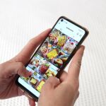 El 44% de jóvenes españoles aprende a cocinar en redes sociales, según Observatorio Nestlé