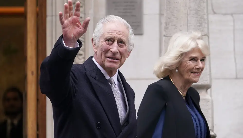 Britain's King Charles III and Queen Camilla leave The London Clinic in central London, Monday, Jan. 29, 2024. King Charles III was in hospital to receive treatment for an enlarged prostate.