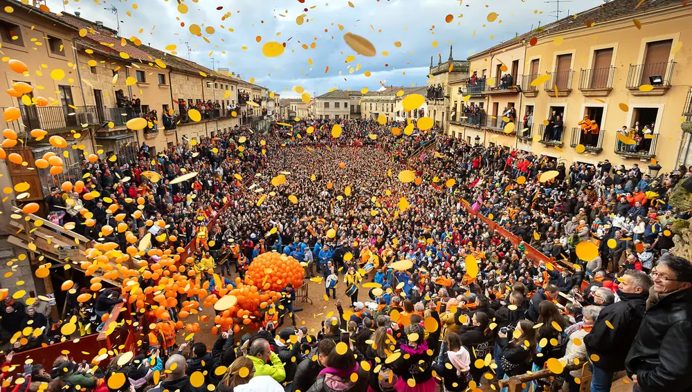 Gentío en el Carnaval de Ciudad Rodrigo