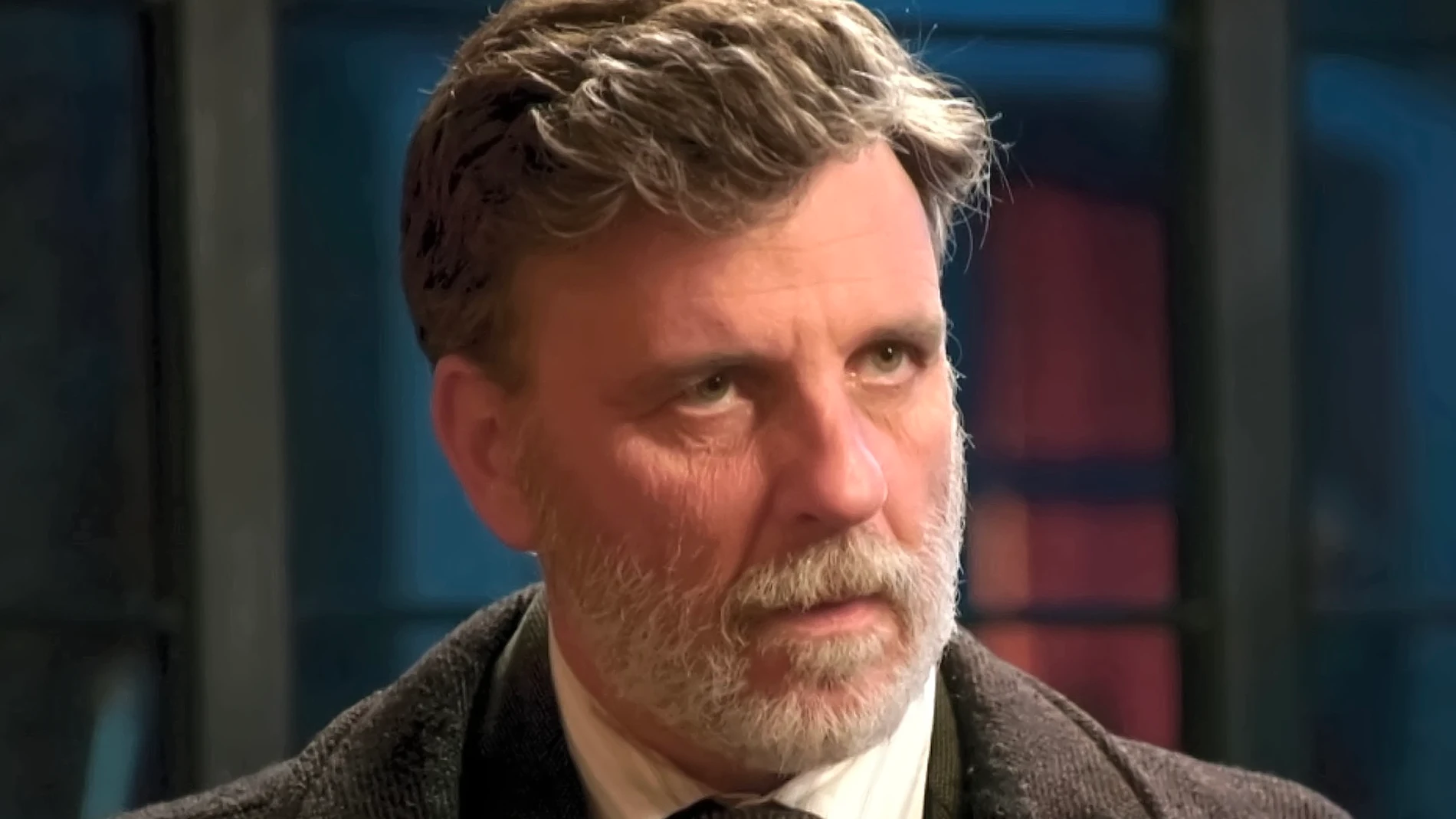 Armando del Río es Pascual, el padre de Íñigo en "La Moderna"