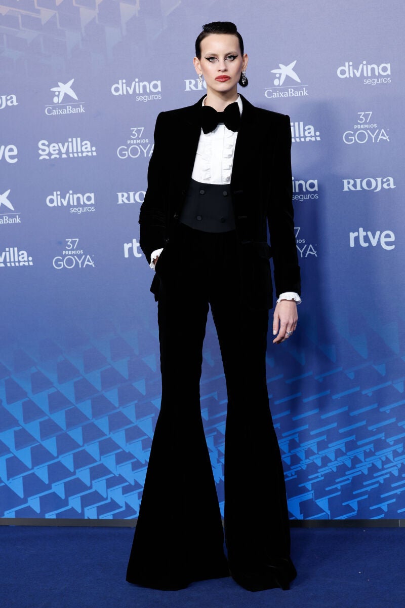 Milena Smit en los Premios Goya 2023.