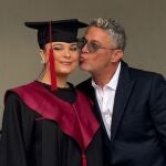 Alejandro Sanz y su hija Manuela 