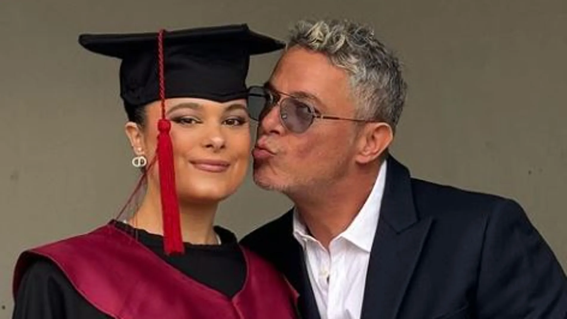Alejandro Sanz y su hija Manuela