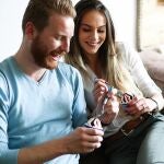 Radiografía de las apps de citas en España: 4 millones de usuarios y el doble de hombres que mujeres.