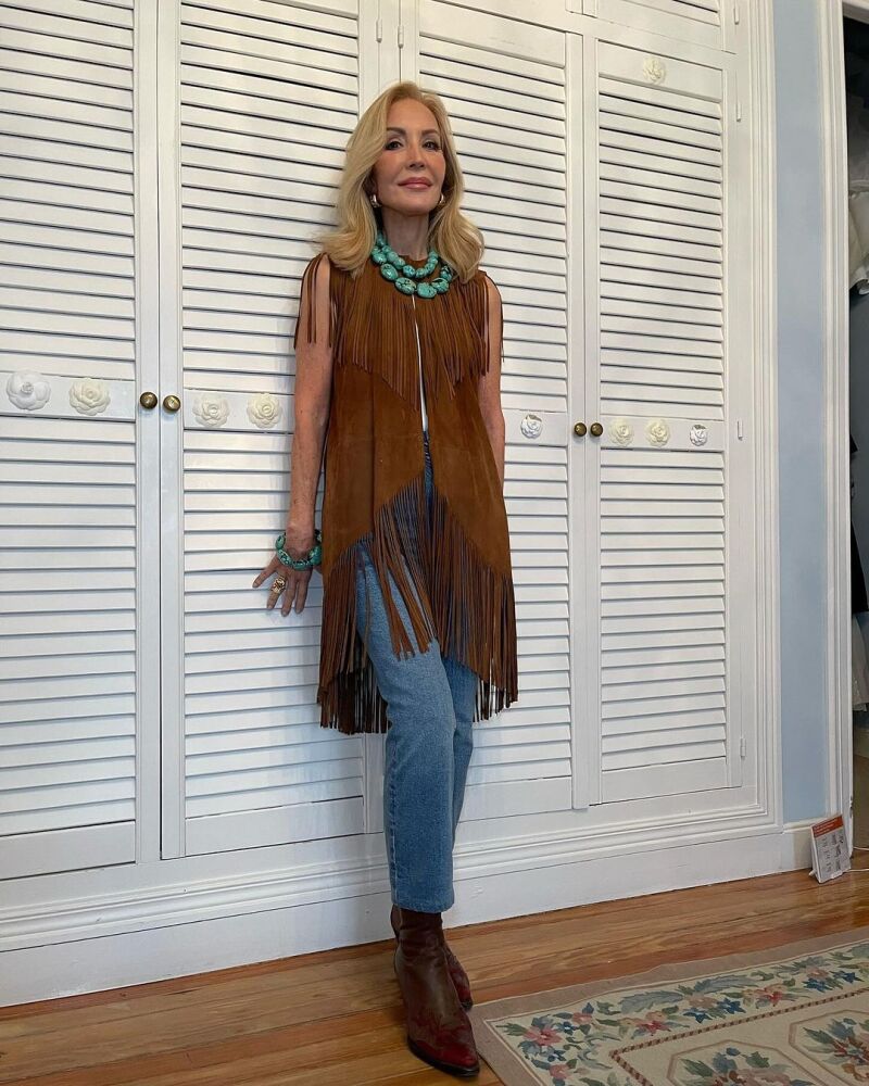 Carmen Lomana con look festivalero.