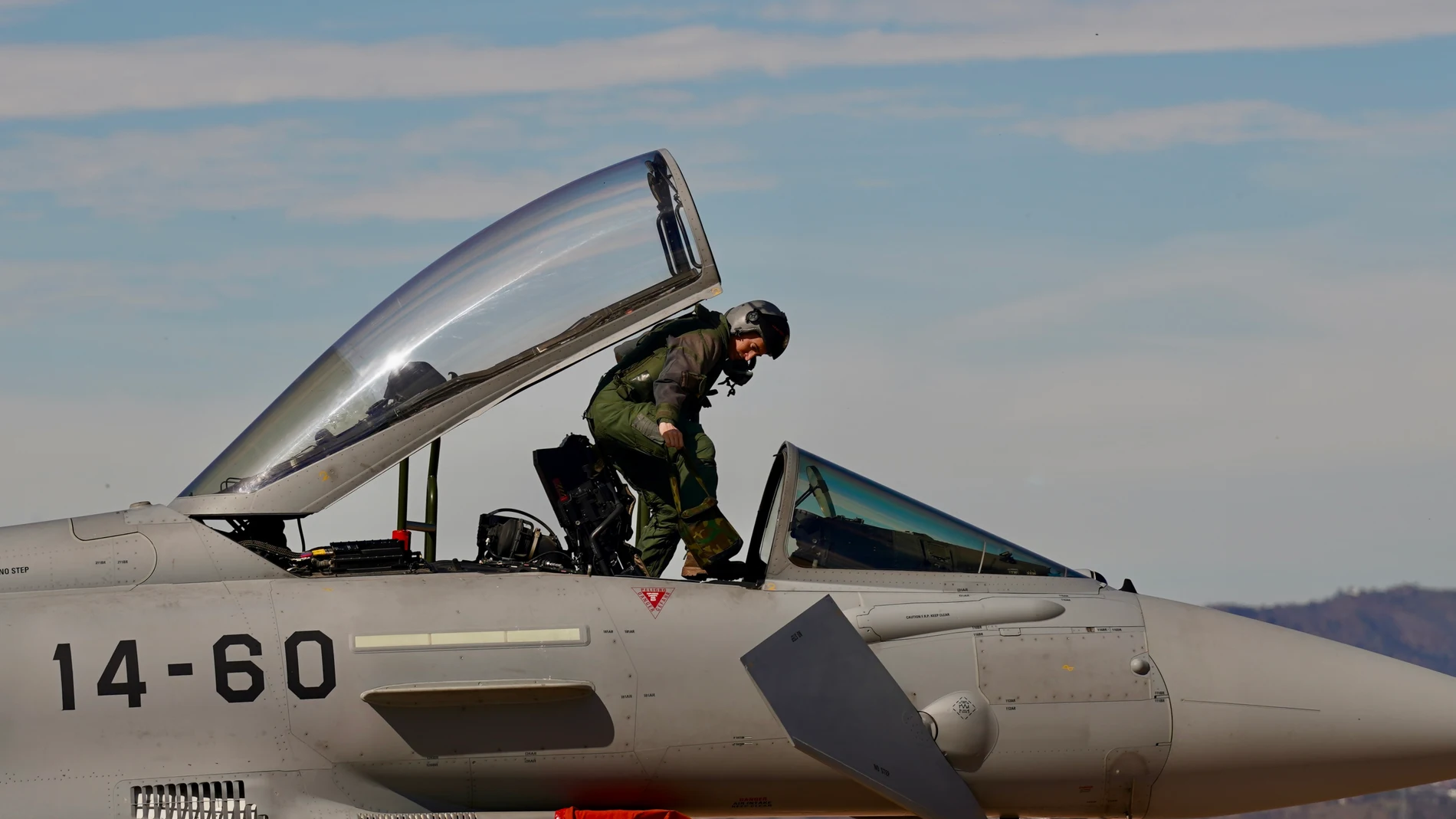 Detalle de la primera activación del 'Eagle Eye' de 2024 en la Base Aérea de Málaga, a 13 de febrero de 2024 en Málaga (Andalucía, España). El Mando Operativo Aéreo (MOA) lidera la primera activación del ejercicio ‘Eagle Eye’ de 2024 que se desarrolla desde hoy hasta el próximo viernes en Málaga, Motril y el mar de Alborán. La finalidad de este ejercicio es integrar las capacidades del Ejército del Aire y del Espacio, el Ejército de Tierra y la Armada en el sistema de defensa aérea nacional, ...
