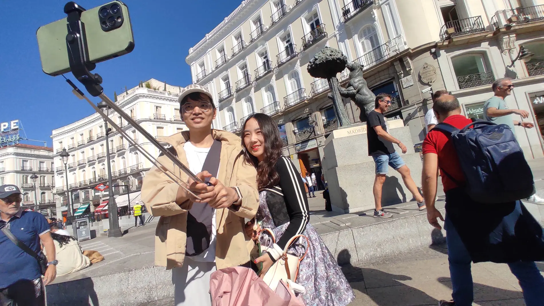 Turistas extranjeros en Madrid.