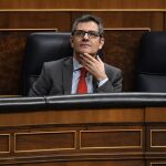 La Mesa del Congreso anula el voto de Bolaños en el último Pleno por votar desde el escaño de Yolanda Díaz