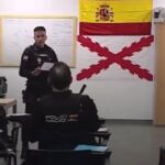 La Cruz de Borgoña en la comisaría de Las Palmas en una captura de RTVE