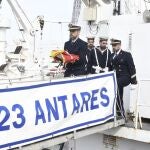 El buque hidrográfico Antares, en el acto de baja tras 50 años de servicio