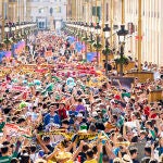 Imagen de la marcha de las aficiones en la calle Larios