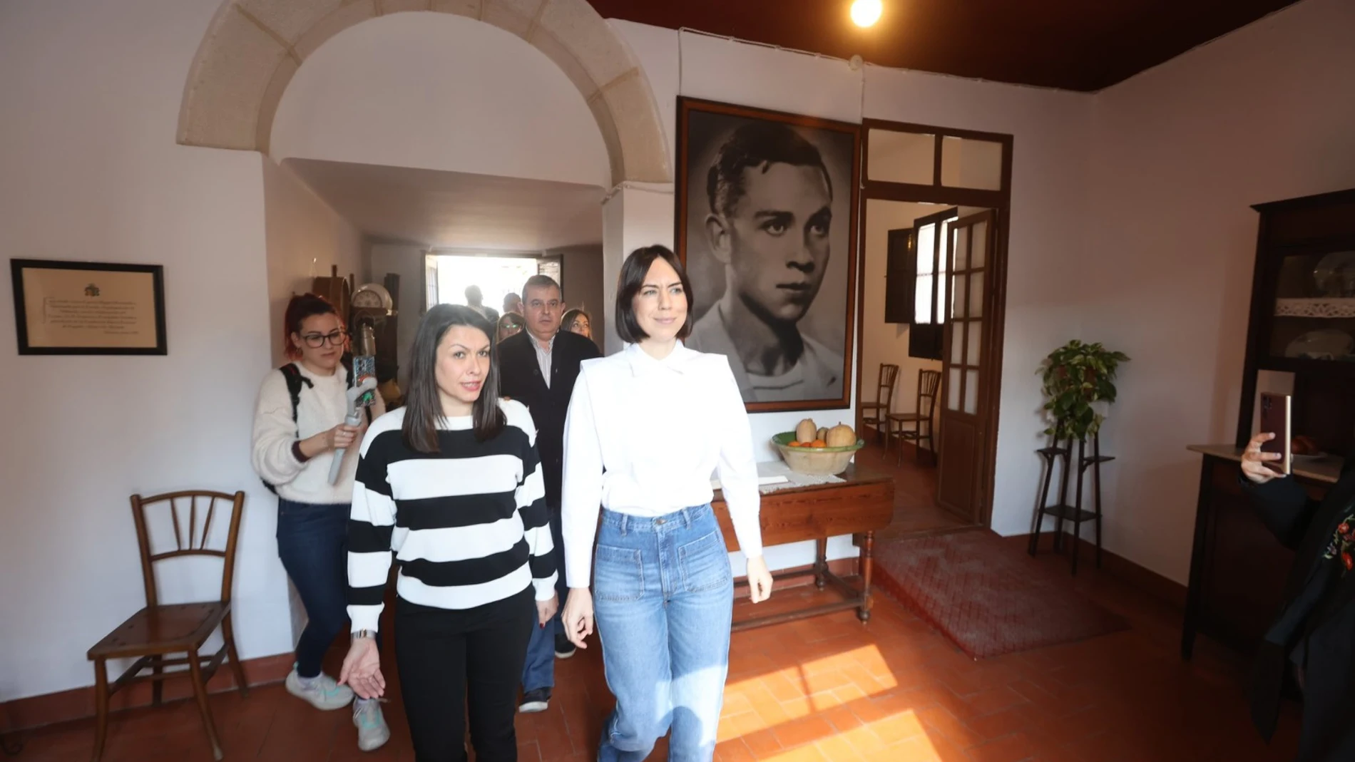 Morant reivindica la figura de Miguel Hernández como símbolo de la lucha por los derechos
